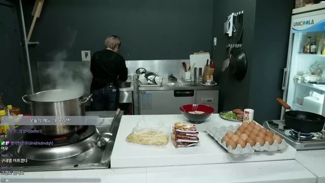 Поместите гребешки на гриль, запекайте около 10 минут, чтобы использовать.