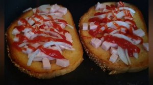 Горячие бутерброды на сковороде.(за 5 минут.)Хрустящие, вкусные, бутерброды на сковороде.2020
