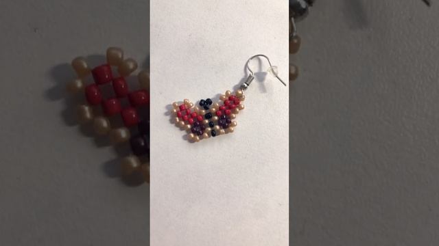 Серьги бабочки из бисера?