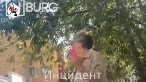 Женщины подрались до крови на детской площадке
