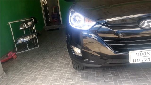 FAROL DO HYUNDAI Ix35 COM MÁCARA NEGRA BARRA DE LED E ARGOLA ANGEL EYES DAYLIGHT DLR смотреть онлайн