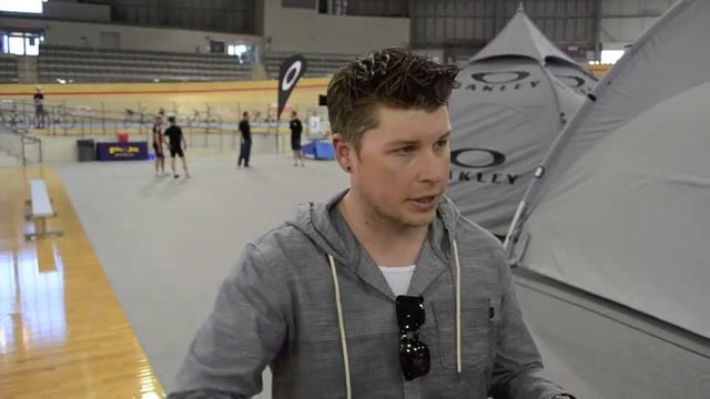 Oakley Jawbreaker Milton смотреть онлайн