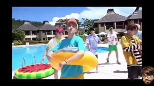 бтс у бассейна (это видео я сделала когда мне было скучно)))