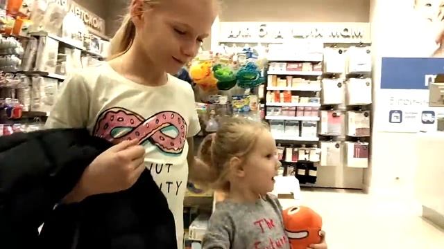 Серия 16. Аня и Эва как маленькие шопаголики! Что это?, 0+ смотреть онлайн