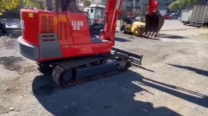 Гусеничный экскаватор IHI IS35GX-3