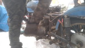 Запуск двигателя Днепр после простоя часть 2