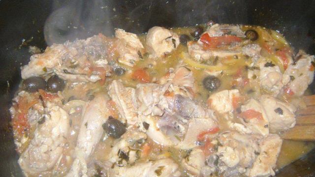 Курица с лимоном и травами