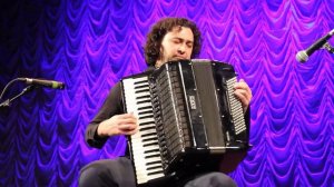 Ф. Анжелис  "Ритмическая коробочка"