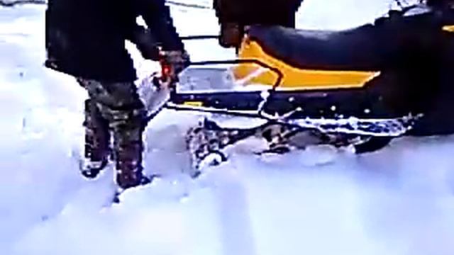 прогулка в выходные до реки смотреть онлайн