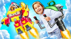 Видео про машинки робокары! Робокар Рой в супер костюме тушит пожар! Игрушки для детей