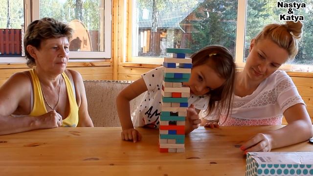 Играем в Дженгу Настольная игра смотреть онлайн