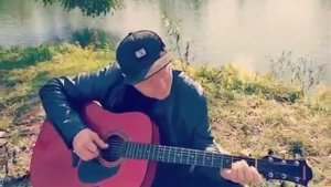 Есть в Графском Парке Черный пруд. Там лилии цветут.