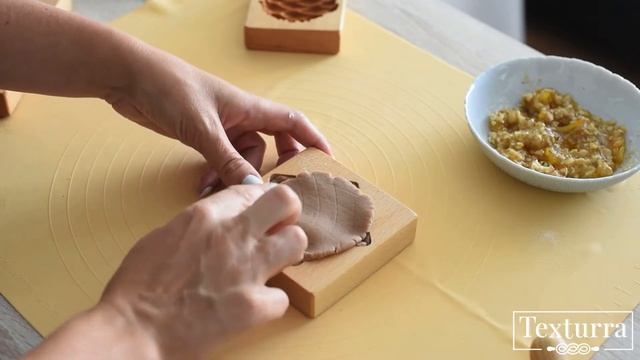Деревянная пряничная доска Избушка для приготовления печатных пряников
