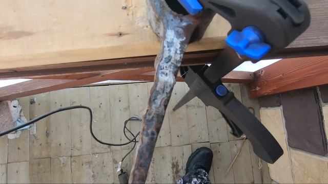 Ну очень крепкий металл!!!! смотреть онлайн