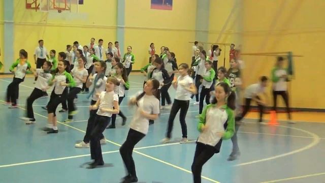 Спортивно-семейный турнир "Мама,папа,я-спортивная семья"