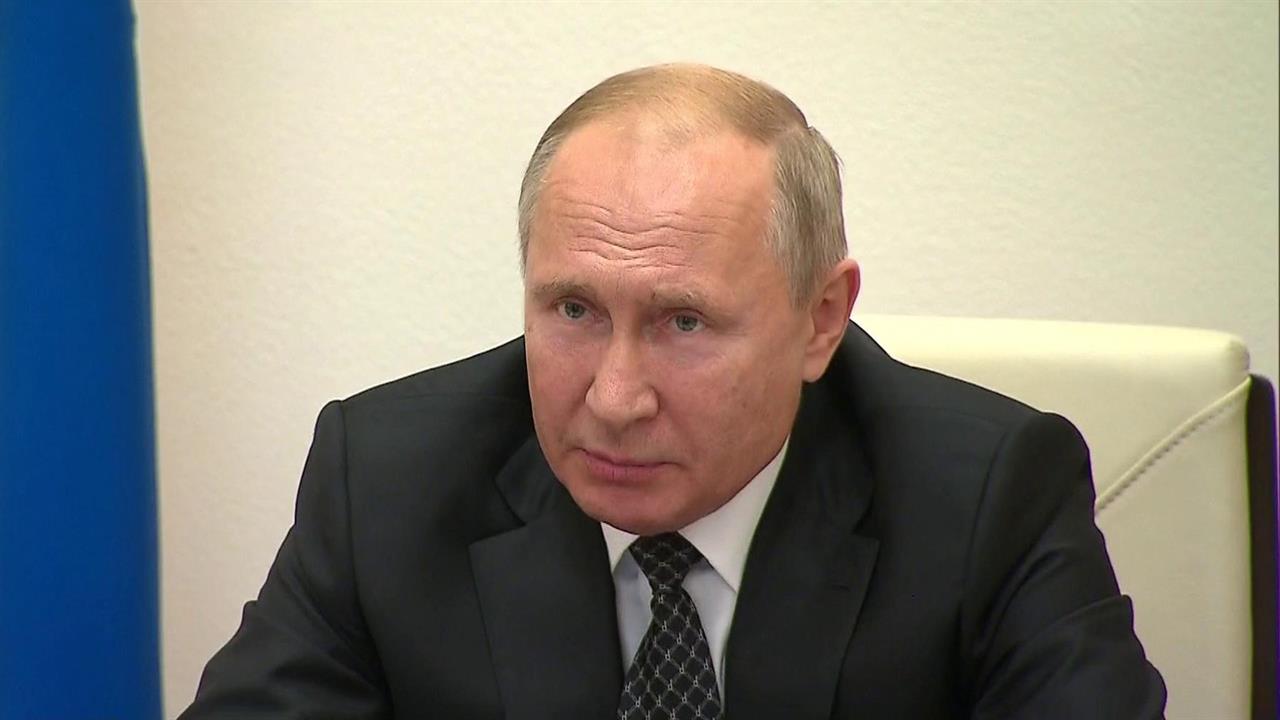 Владимир Путин по телемосту пообщался с участниками конкурса рабочих специальностей WorldSkills