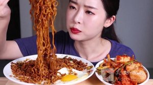 ASMR Truffle BLACK BEAN NOODLES Kimchi_Fume