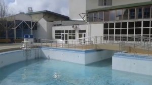 Открытый бассейн и питание в санатории Кристалл - Анапа