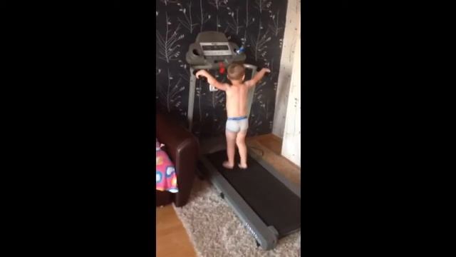 Мастер класс на беговой дорожке от Андрея смотреть онлайн