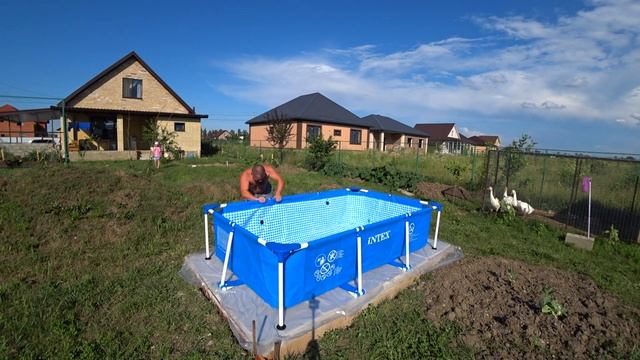 Бассейн Интекс 260х160х65. Большой уже бассейн не хотим Какую химию льем? смотреть онлайн