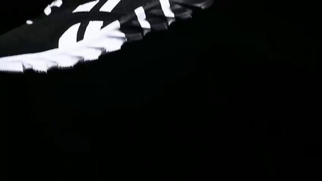 Стильные мужские кроссовки!