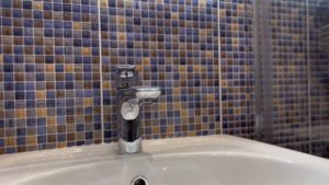 Сделали из разбитой хрущёвской ванны современную душевую комнату!