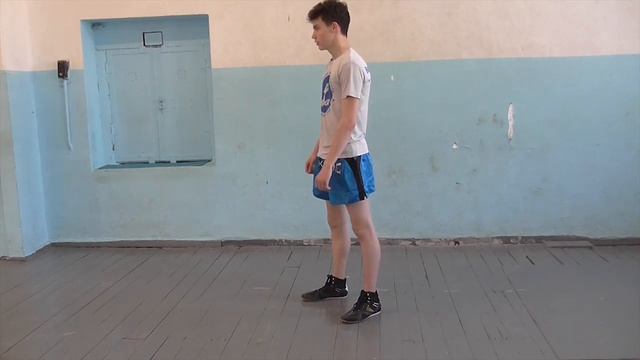 Отработка ударов ногами на скорость . Часть 2