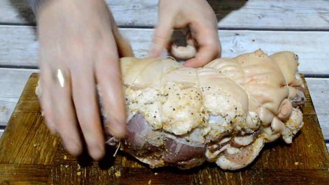 РУЛЕТ ИЗ ПОДЧЕРЕВКА, ЗАПЕЧЕННЫЙ В РУКАВЕ. РЕЦЕПТ КОГДА МЯСО ДЕШЕВЛЕ КОЛБАСЫ БЕЗ МЯСА. ЕШЬ И НЕ БОЙС
