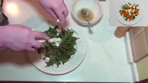 Салат из запечённой тыквы с руколой и фетаксой