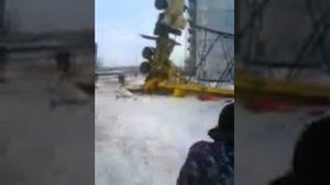 Падение автокрана