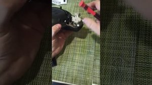 Fiat Doblo (Doblo Cargo) Как снять сердцевину, замка двери.