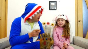 Супергерои и волшебное превращение Нади и Папы - Короткие истории для детей