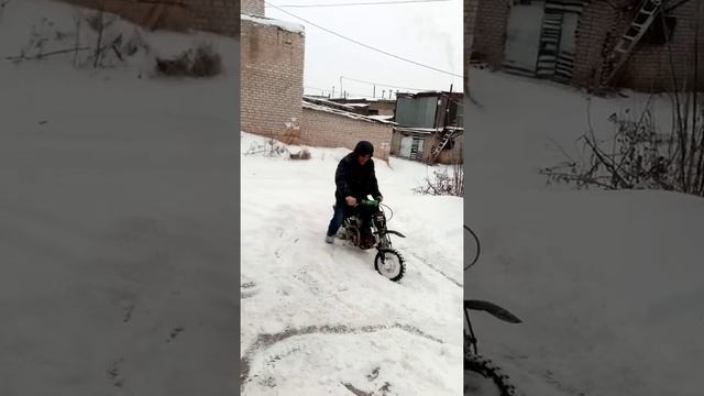 Тест драйв детского Питбайка (зима) смотреть онлайн