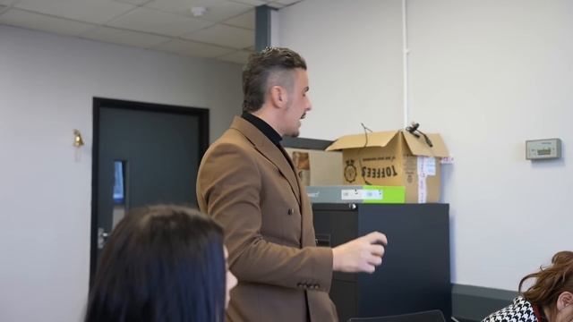 I'm Coming For Lord Sugars Spot! | Unfinished Business EP16 смотреть онлайн