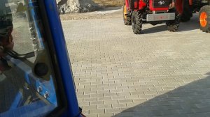 Новый трактор Донг-Фенг-244 с кабиной minitrak.com.ua