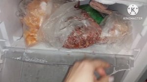 Перекручиваю фарш в заморозку, решила наготовить котлет.