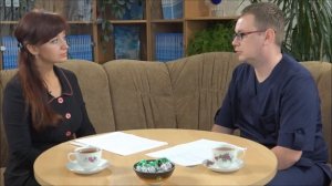 Какие первые симптомы развития отслойки сетчатки глаза?