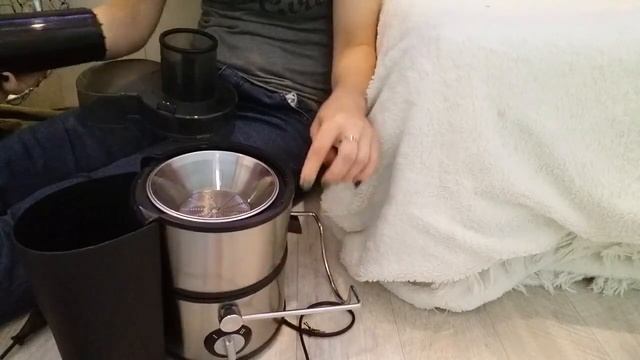 Обзор на Соковыжималка Vitek VT-3652 купленную в магазине Sulpak смотреть онлайн