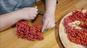 Мастер-класс "Рябиновый венок"