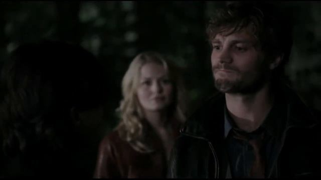 Эмма и Грэм пробираются в склеп Реджины 1x07 смотреть онлайн