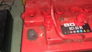 Автомобильный аккумулятор Аком EFB  и BOLK  проверяю что с ними . Заказал зарядное устройство .