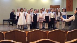 «Зелёные ботинки» хор инструментального отделения 1 класс