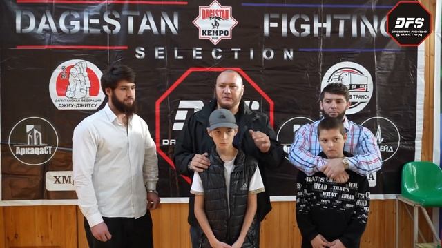 Владелец лиги DFS Гусейн Тагиров. Обращение к Спортсменам! Не держитесь на ПОНТАХ! смотреть онлайн