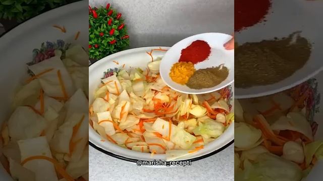 ВКУСНЯЧАЯ КАПУСТА ПО-КОРЕЙСКИ?⠀⠀⠀