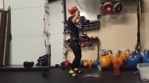 Kimberly Fox - 2x28 kg kettlebell jerk / Кимберли Фокс - толчок двух гирь по 28 кг