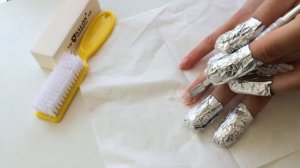 Снятие гель-лака! Как самой себе снять сразу обе руки!