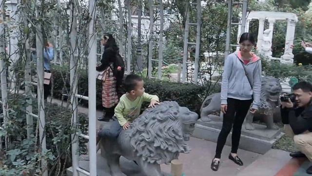 Туризм в Китае: Парк Liu Hua Hu. Огромный остров спокойствия в буре городской суеты! смотреть онлайн