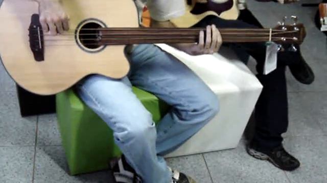 Teste Baixolão Giannini Fletless смотреть онлайн