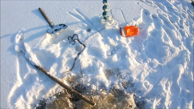 Самый быстрый и надежный способ пропустить подольдом шнур