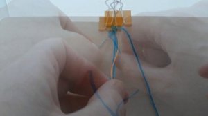 Петелька из нечетного количеста нитей _ легкое макраме _ как начать фенечку